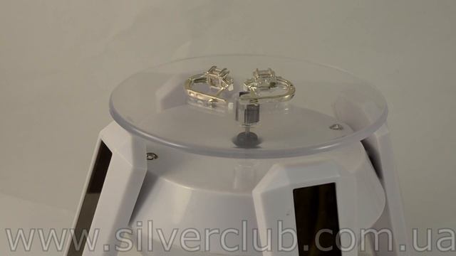 Серьги из серебра с камнями