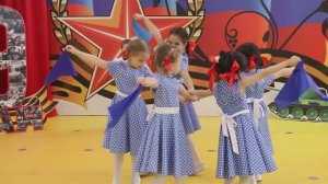 Детский танец Синий платочек // Детский сад