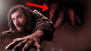 ПОЛЗУ ПО УЗКОЙ ПЕЩЕРЕ ОТ ЧУДОВИЩА - Клаустрофобный Хор