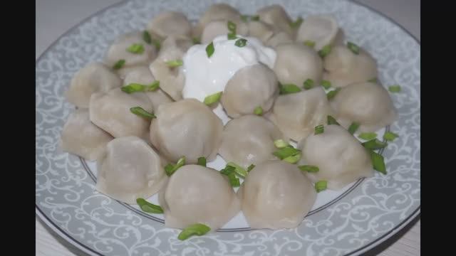 Идеальное тесто для пельменей! Быстрая лепка пельменей! Рецепт домашних пельменей. смотреть онлайн