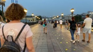 4K Прогулка по Москве: Реальная жизнь улиц России в деталях! 🎥🏙️