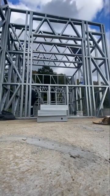 Производим не только каркасы домов, но и стропильных систем✅💪🏽 #лстк #lgsf #steelframe #стропила смотреть онлайн