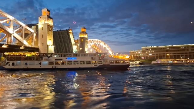 Большеохотинский мост. Река Нева.Санкт-Петербург.Туры,билеты,путешествия. Санкт-Петербург. смотреть онлайн