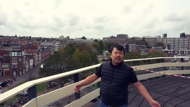 EXPLORING THE DUTCH TOWN OF LEIDEN | HOLIDAY INN LEIDEN OVERNIGHT STAY | CANAL TOUR смотреть онлайн