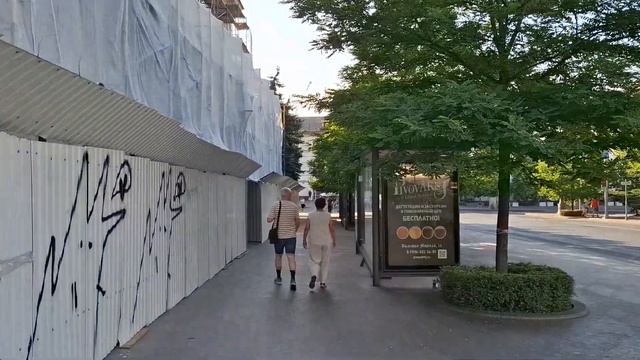 СЕВАСТОПОЛЬ. ЛЕТНЯЯ ПРОГУЛКА ПО ЦЕНТРУ ГОРОДА. ИЮНЬ 2024. #севастополь #крым #crimea #travel смотреть онлайн