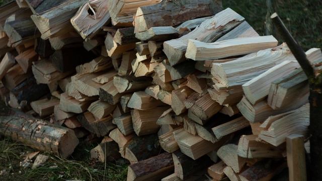 Иннокентий Уютов - В костер