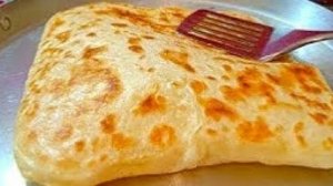 Мука+кипяток, я не устаю их готовить. Такие вкусные лепешки мало кто готовит.