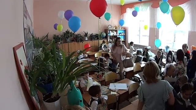 Альметьевск 4 школа! Первый А класс😊 смотреть онлайн