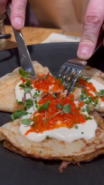 Ждём в «Иван да Марья» на Невском пр., 64! #short #shortsvideo #русскаякухня #крафтовоепиво смотреть онлайн