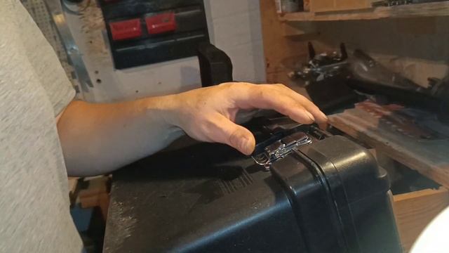 How to install a lock for a suitcase/Как установить замок для чемодана смотреть онлайн