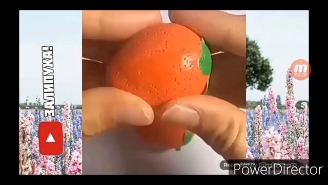 АСМР хрустящие шарики) чё за хрень она снова выложила?!