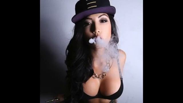 Sexy Girls Vape