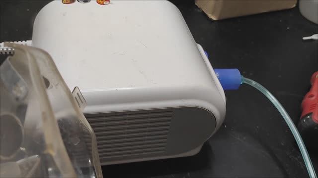 Omron Ингалятор Comp A-I-R -делаем профилактику неубиваевому небулайзеру!!!