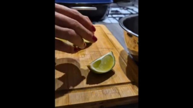 Супер бързи, лесни и вкусни Пилешки гърди с лайм смотреть онлайн