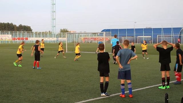 10.09.16 Чемп Минска-16/17 Минск-Девочки(06)-Трактор-2(07) 3-3 смотреть онлайн