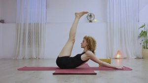 Упражнение для плечевых суставов. /Практика асан Йога-студия "Чакра"/ А.Нечипоренко/