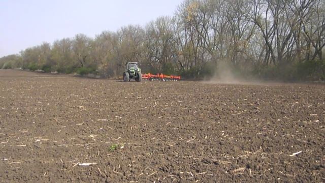 Работа культиватора КСУ 12 производства БДТ-АГРО 2012 год смотреть онлайн