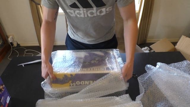 What's in the box? смотреть онлайн