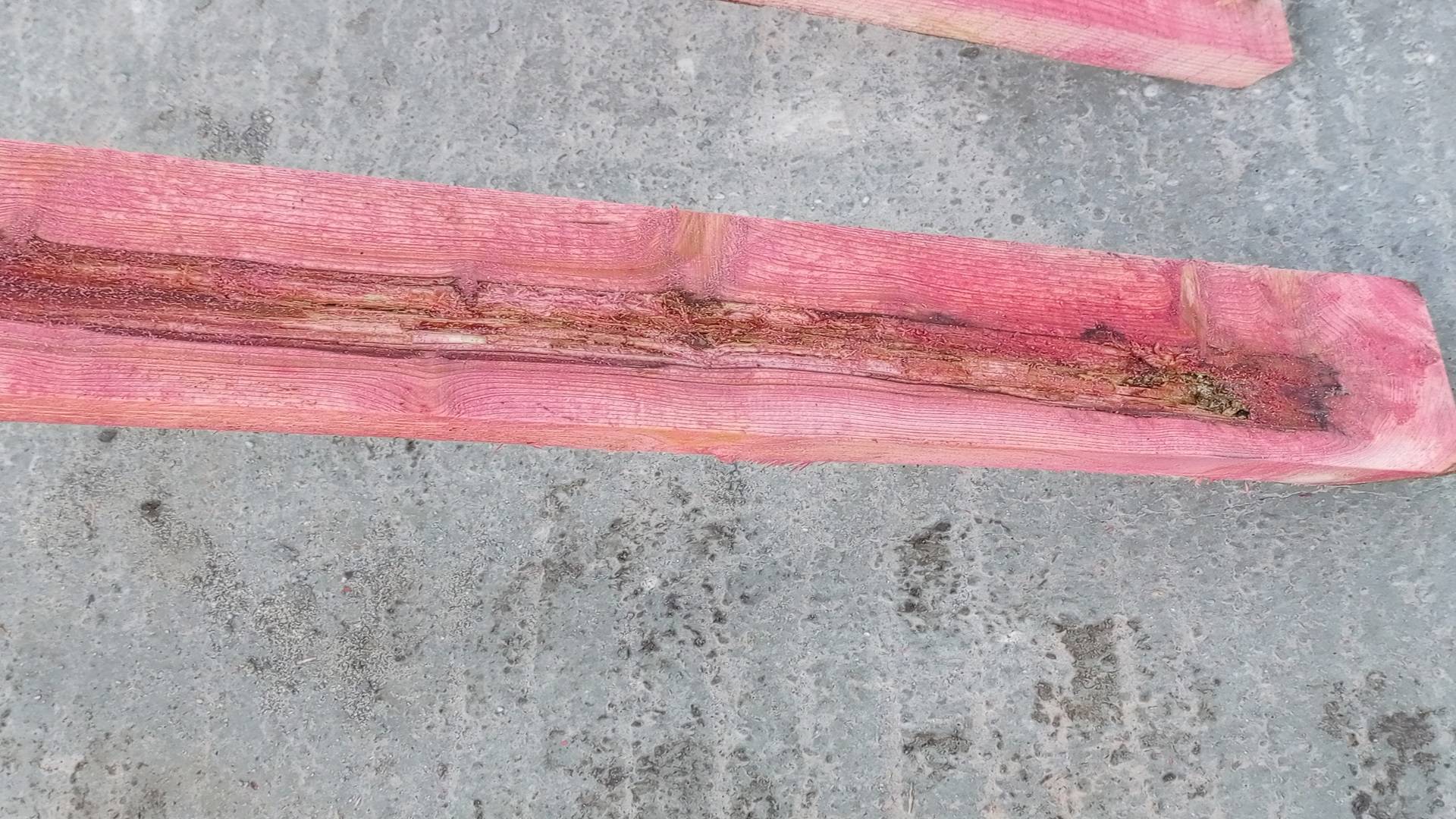 Стоит ли использовать на монтаже кровле доски прелые или с обзолом?