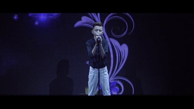 ЕГОР УМАНЕЦ - МАТЕРИНСЬКА ЛЮБОВ ( PARADIZ ВЗРЫВНОЙ КОНЦЕРТ )