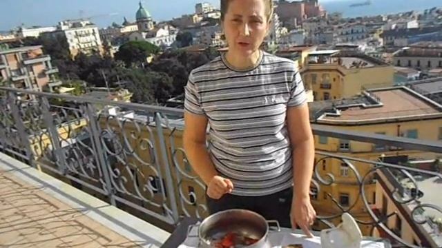 Polipi o totani alla Luciana - Octopus/Squid in saucepan смотреть онлайн