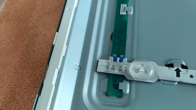 Samsung Замена LED подсветки /TV LED backlight replacement / Reemplazo de retroiluminación LED смотреть онлайн