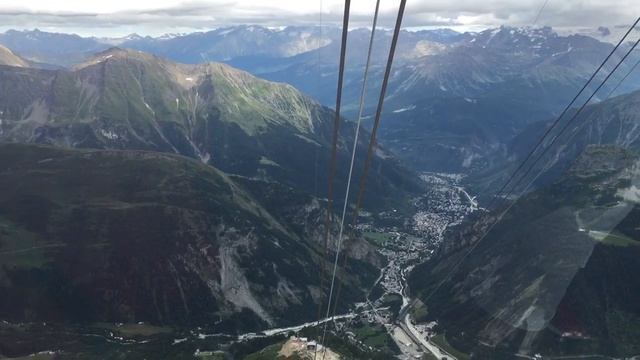 Спуск с Monte Bianco смотреть онлайн