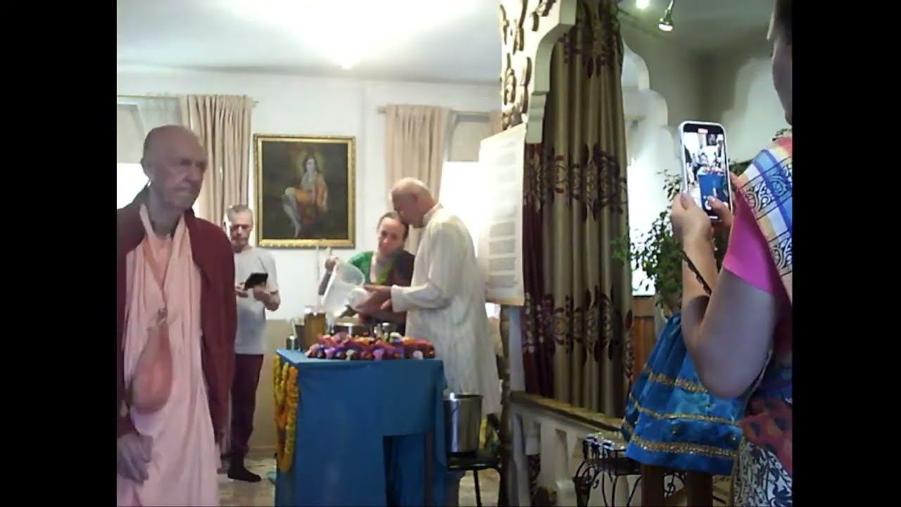 23.09.2023 - Праздничный  киртан с БВВ Нарасимхой Махараджем в храме Нью Шантипур, Хабаровск