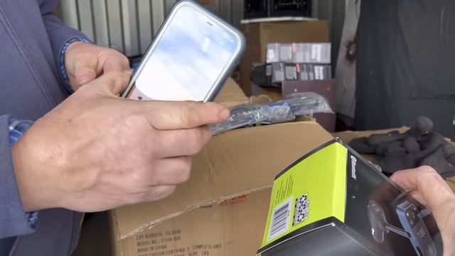 We Purchased A WalMart Automotive Merchandise Pallet @ Indianapolis Pallet Wholesale For $425! смотреть онлайн