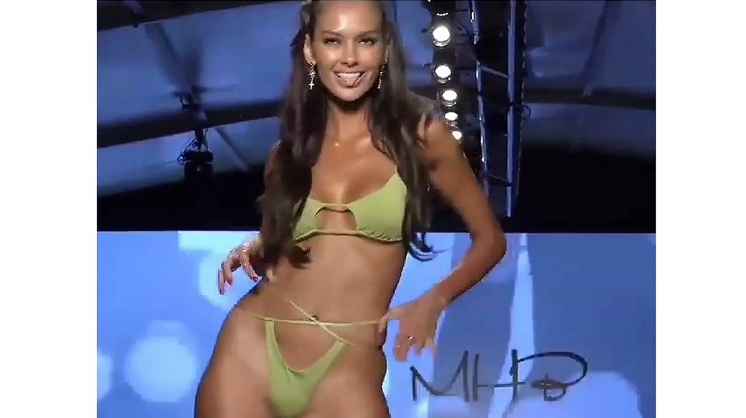 Девушки в бикини 🌴 Кто тебе сказал (ремикс) смотреть онлайн