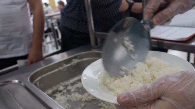 Школьная столовая смотреть онлайн