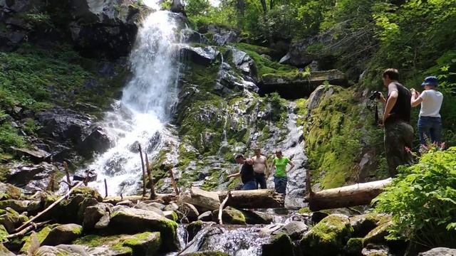 Алексеевсий водопад у горы Ольховая смотреть онлайн