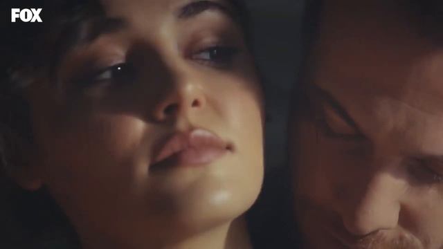 Eda & Serkan Underneath Your Clothes смотреть онлайн