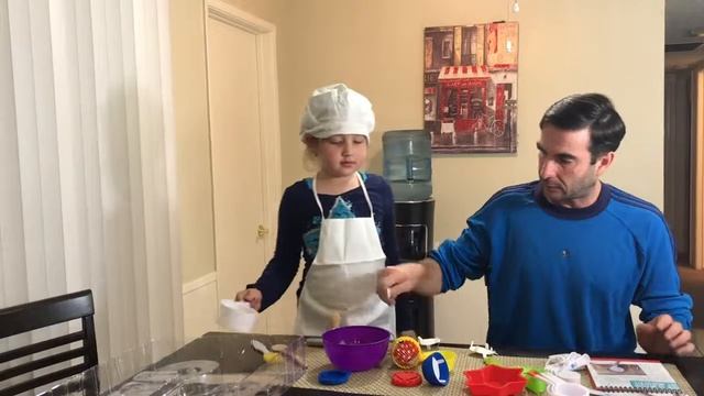 Creative Kitchen Junior Cheff Мисс Кошка Повар- Cooking with kids! VLOG смотреть онлайн