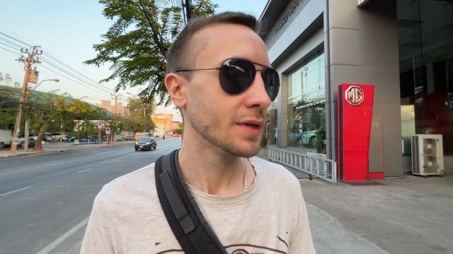 Последний день в первом отеле смотреть онлайн