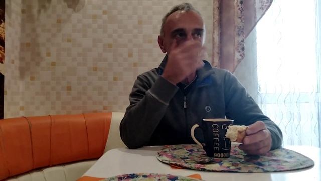 Собрался на дачу, а на улице дождь.#дача #огород #теплица # смотреть онлайн