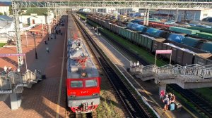 ЖД-станция Слюдянка на Байкале - прибытие пассажирских поездов РЖД летом