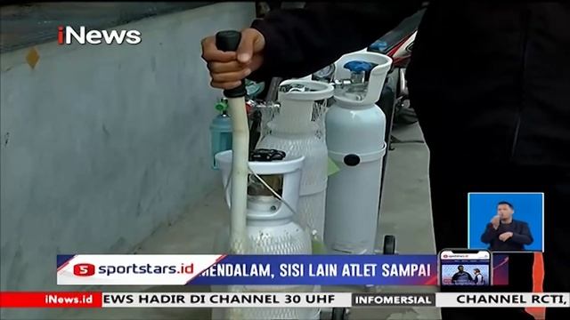 Relawan di Jalan Minangkabau Jaksel Bagikan Oksigen Gratis Bagi yang Membutuhkan #iNewsSiang 25/07 смотреть онлайн