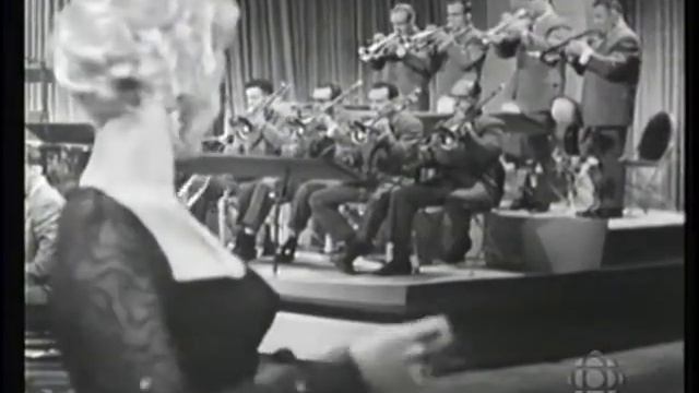 "I Hear Music" - Sylvia Murphy on Music Makers 59 смотреть онлайн