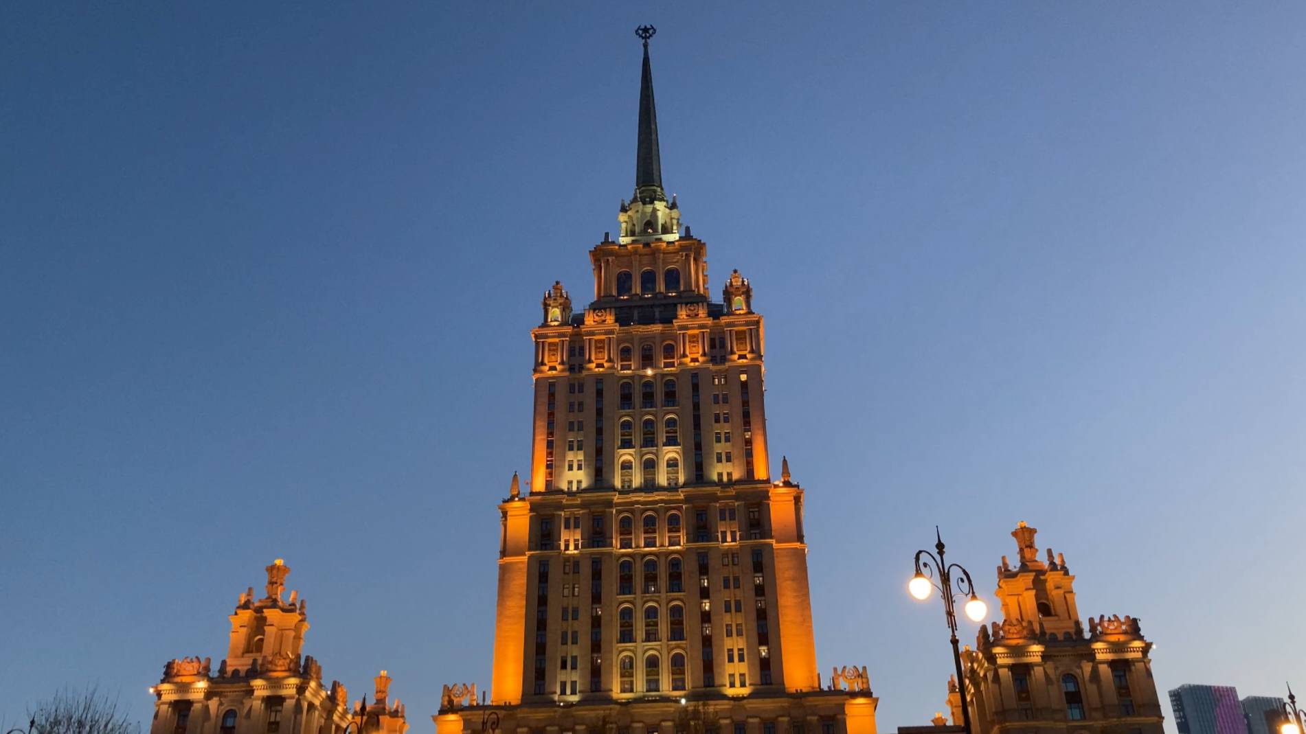 Жизнь замечательных идей. Часть 3. Волга 24. Начало сезона смотреть онлайн