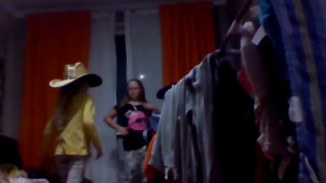 Сценка:Жанна киска против незнакомка в шляпе смотреть онлайн