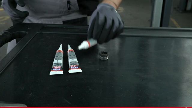 Liqui Moly Gear Oil Additive - MoS2 para cambio manual e diferencial смотреть онлайн