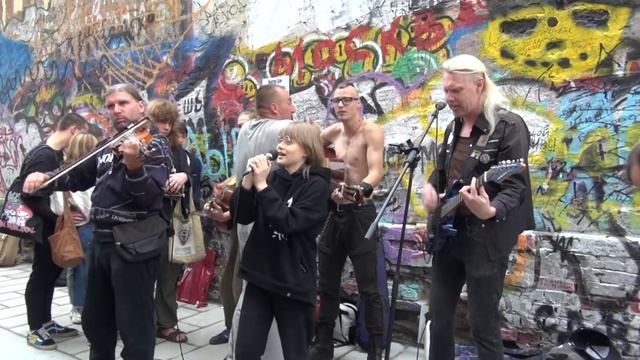 У СТЕНЫ ВИКТОРА ЦОЯ 21 ИЮНЯ 2022 - ПЯТАЯ ЧАСТЬ