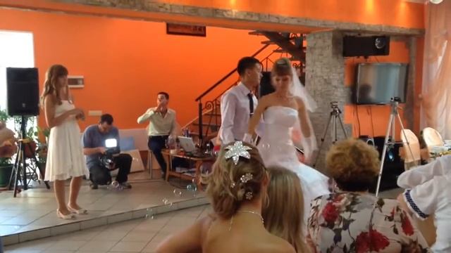 Свадебный танец Кости и Кристины 25,07,2015 смотреть онлайн