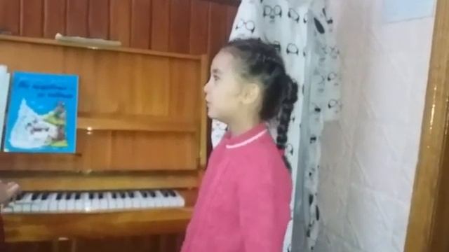 ПОПРОБУЙ, СПЕТЬ! ЖЕНЧИЧОК - БРЕНЧИЧОК! ПЕСНЯ! КАТЯ 5 ЛЕТ.