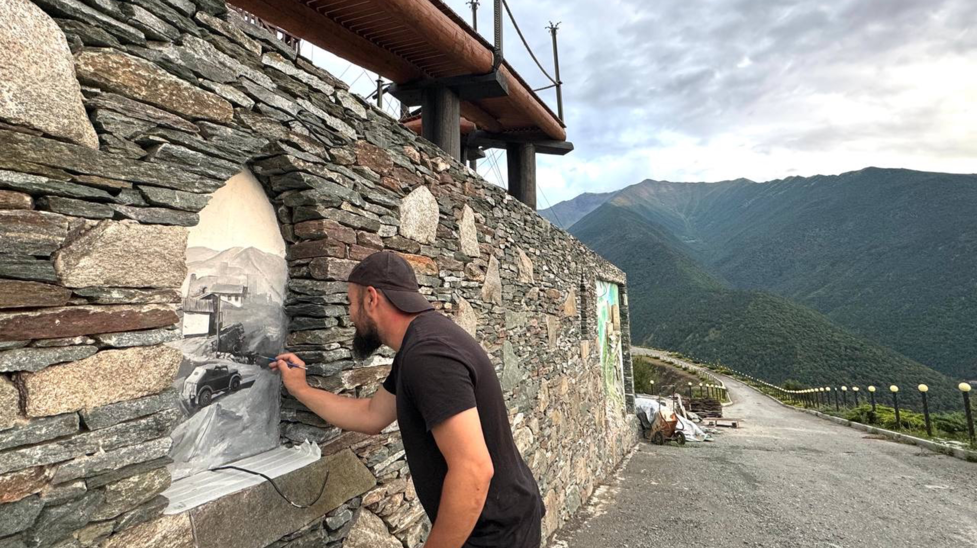 Роспись стены на фасаде. смотреть онлайн