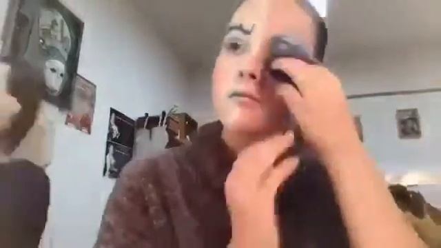 ГРИНВЕЙ . КОСМЕТИЧЕСКАЯ САЛФЕТКА СМЫВАЕТ ГРИМ ПРОСТО ВОДОЙ! ЗЕ БЕСТ!!! смотреть онлайн