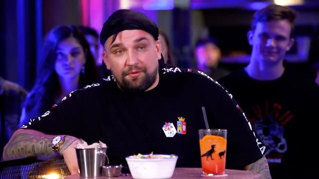 ПСЕВДО ГАНГСТА РЭППЕРЫ, САМЫЙ РЖАЧНЫЙ ВЫПУСК ВОПРОС РЕБРОМ, ВАСЯ РЕСПЕКТ ЗА ПЕРЕДАЧУ, ЧИПИНКОС ЖЖЕТ смотреть онлайн