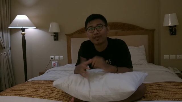 Hotel murah Jogja cuman 60k! Oyo 241 Ndalem Nuriyat! Makan sushi sampe oleng di sushi sumo! смотреть онлайн
