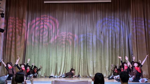 Ковбойский танец смотреть онлайн